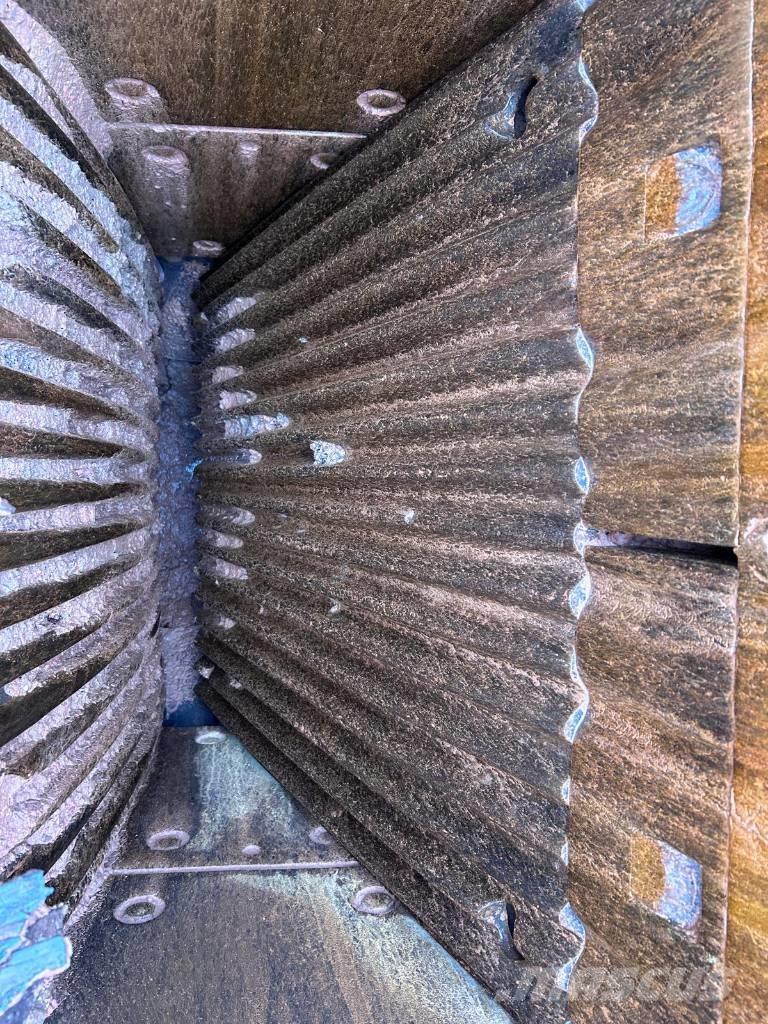 Extec C10 Mobilní drtiče