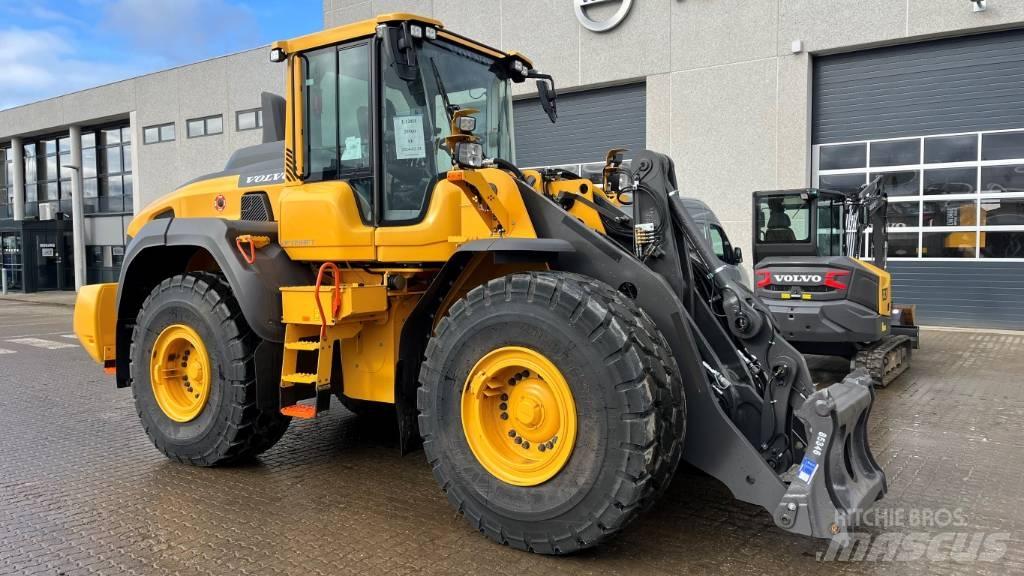 Volvo L120H Kolové nakladače