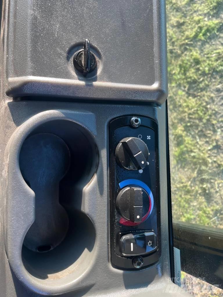CAT D 5 K 2 LGP Pásové dozery
