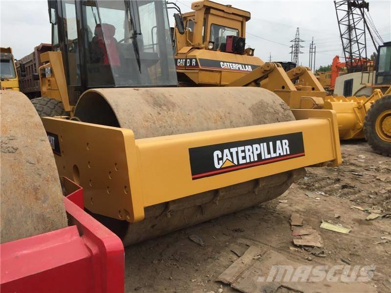 CAT CS583C Tahačové válce