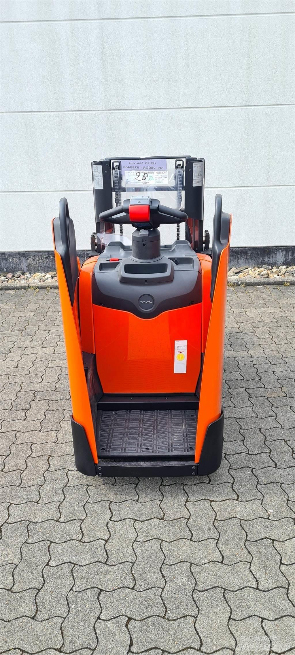 Toyota BT SPE200D Ručně vedené vysokozdvižné vozíky