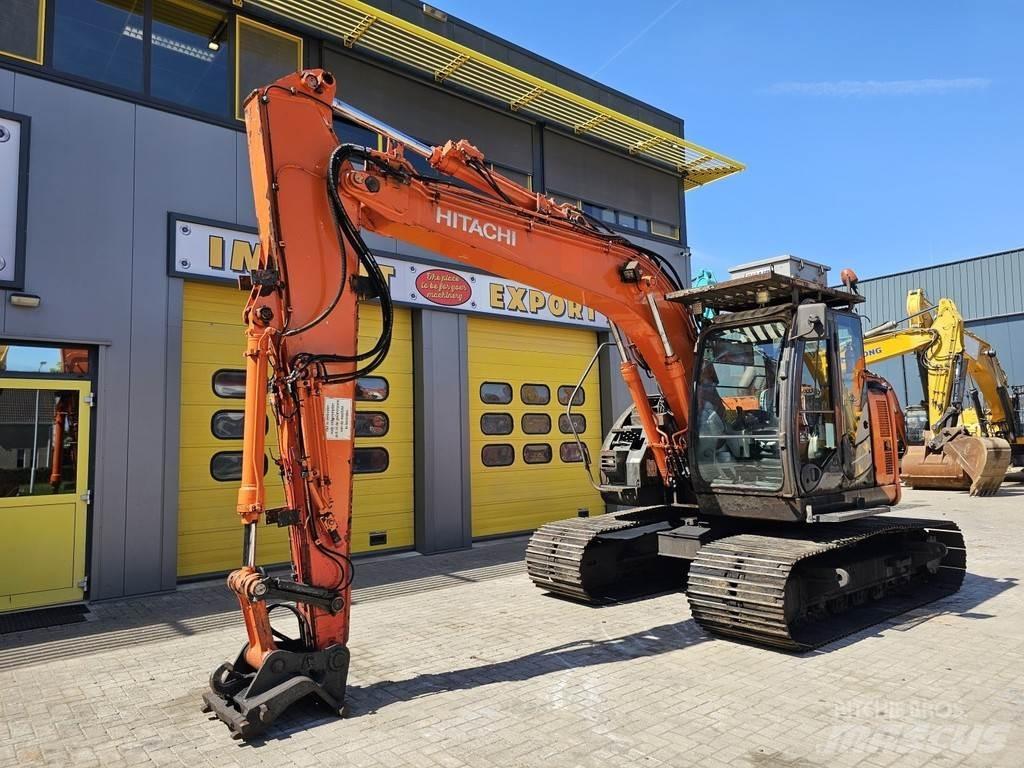 Hitachi ZX135US-5B Pásová rýpadla