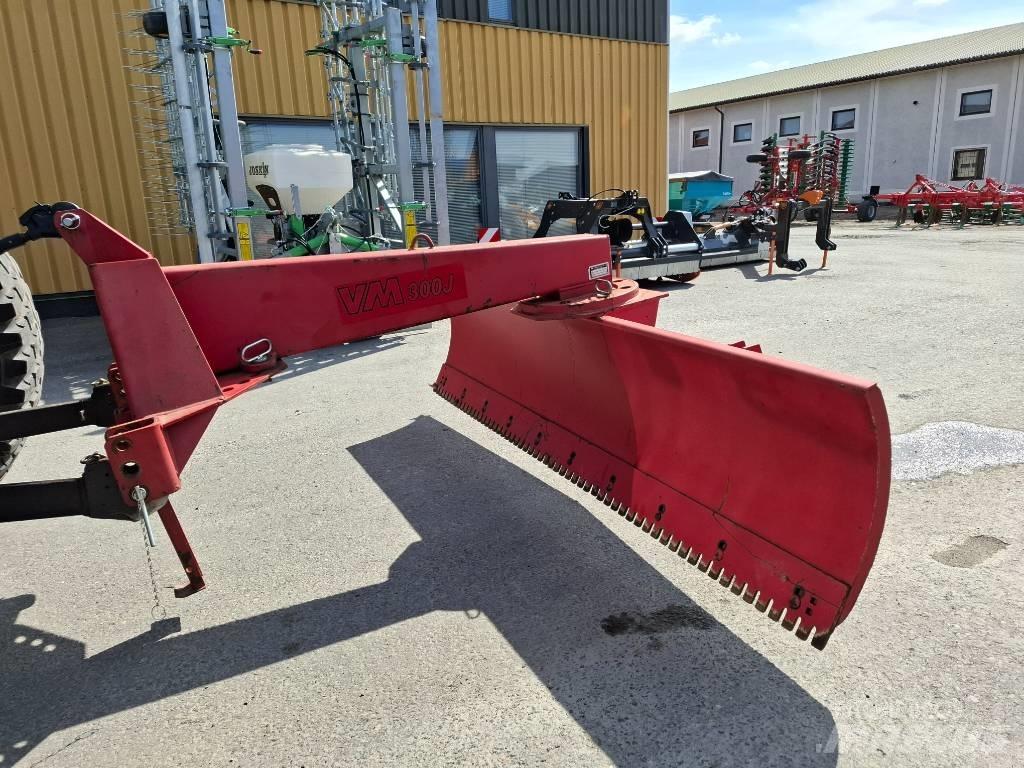 VM 300 JH Tažené radlice