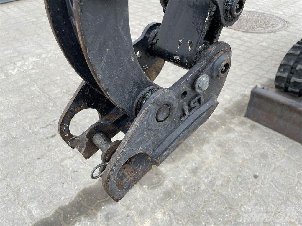 Bobcat E10 Kolová rýpadla