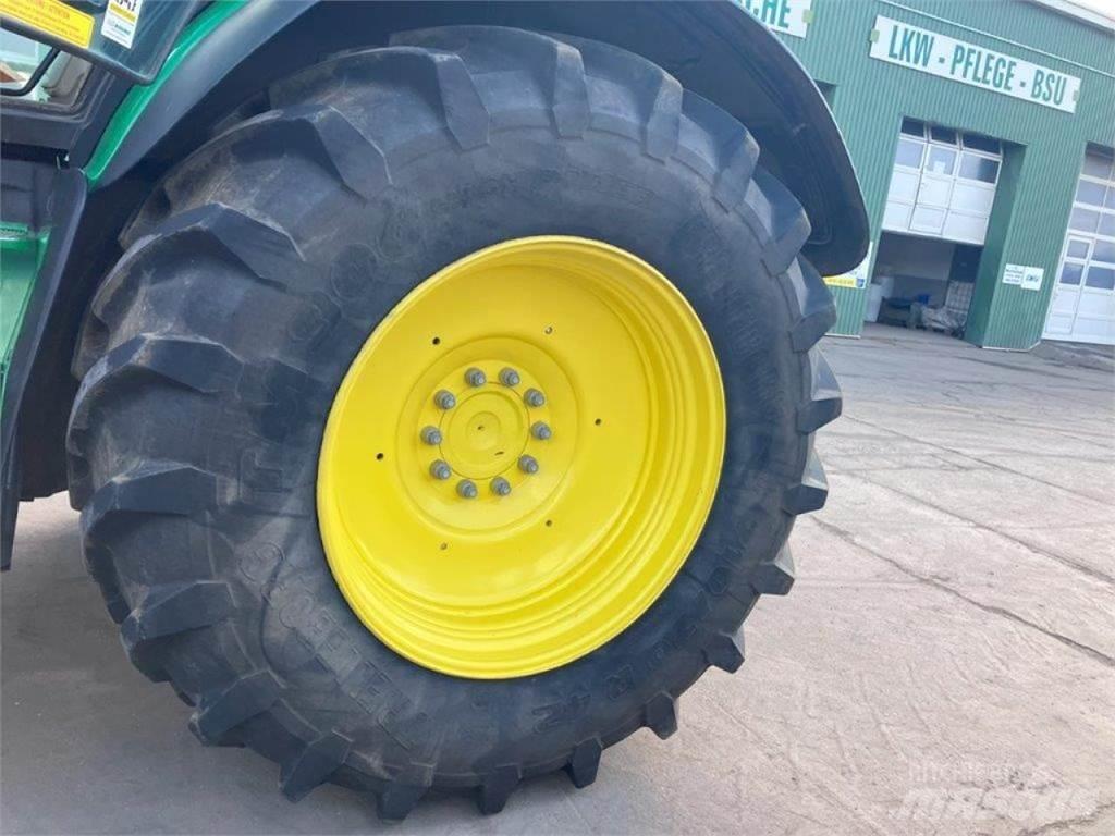 John Deere 6250R Traktory