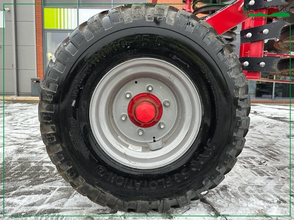 Horsch Terrano 4 FX Kultivátory
