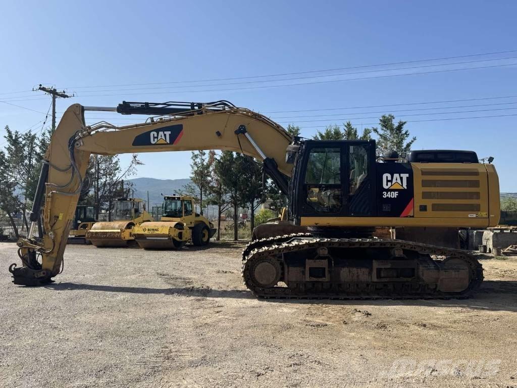 CAT 340 UHD Pásová rýpadla