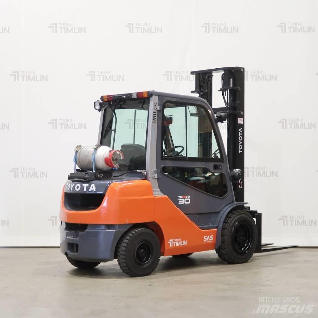 Toyota 02-8FGF30 LPG vozíky