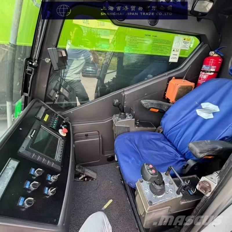 Zoomlion ZAT 2000 V Univerzální terénní jeřáby