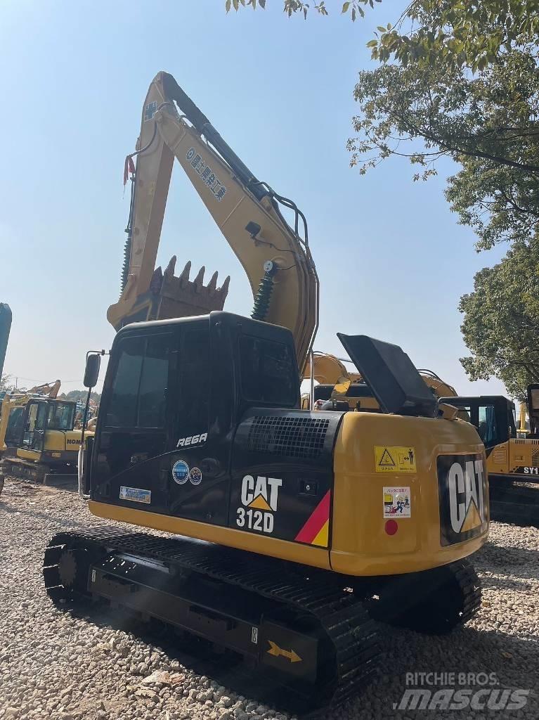 CAT 312 Midi rýpadla 7t - 12t