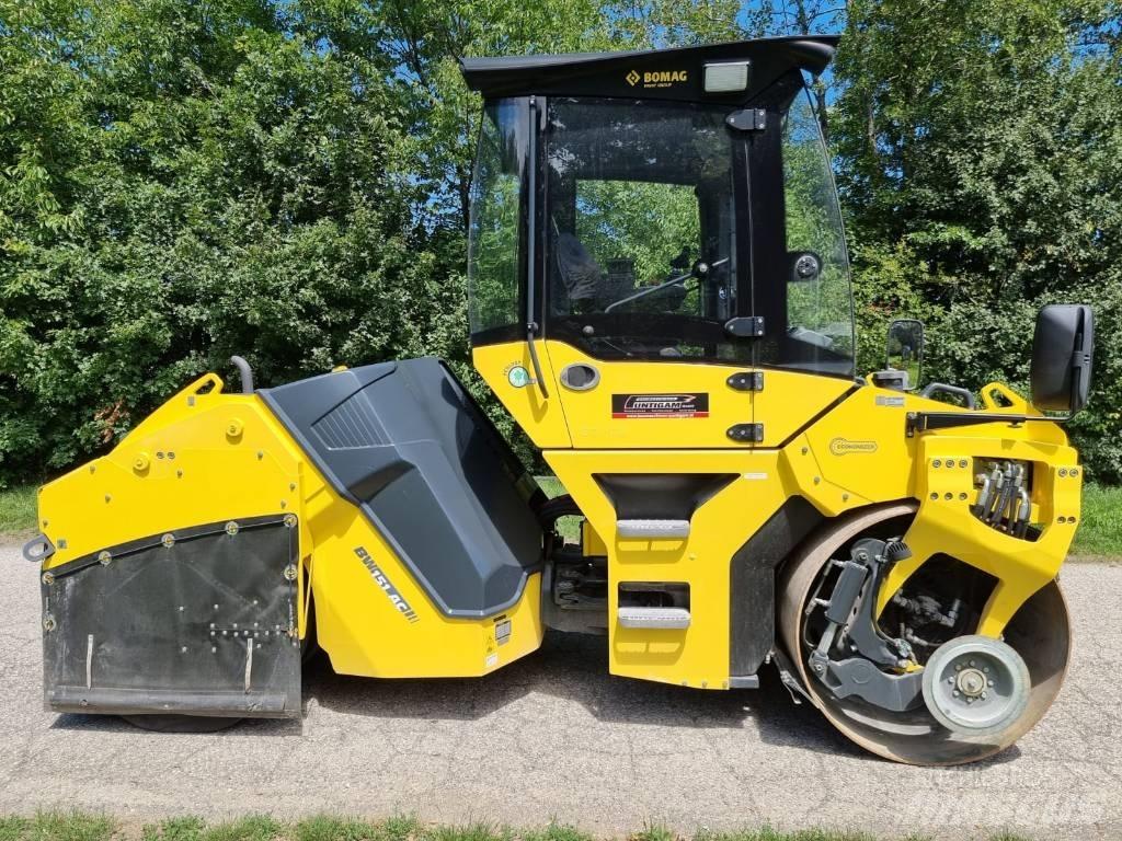 Bomag BW 151 AC-5 Pneumatikové válce