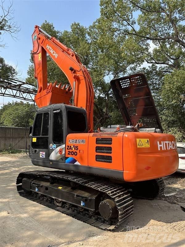 Hitachi 200 Kolová rýpadla