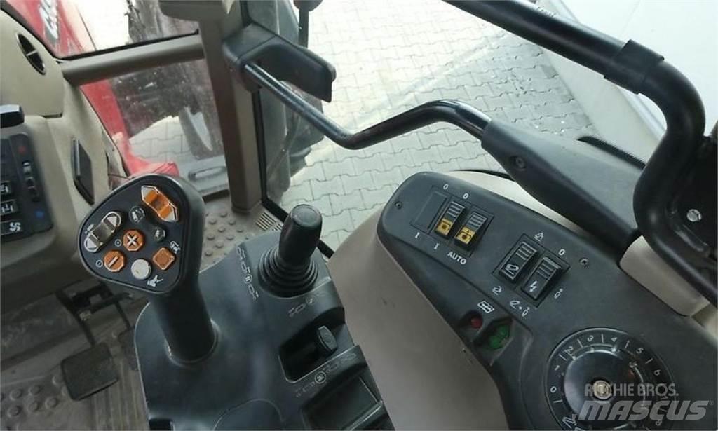 Case IH CVX 175 Traktory