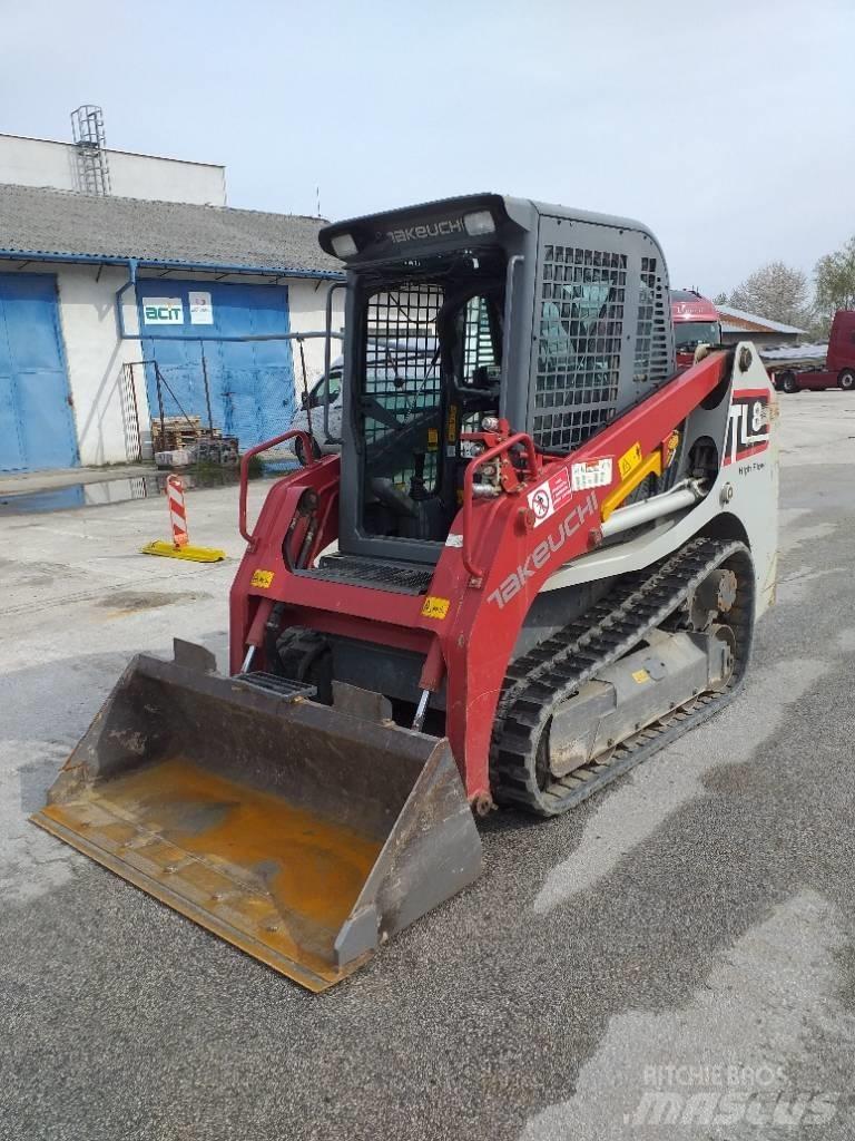 Takeuchi TL8 Smykem řízené nakladače