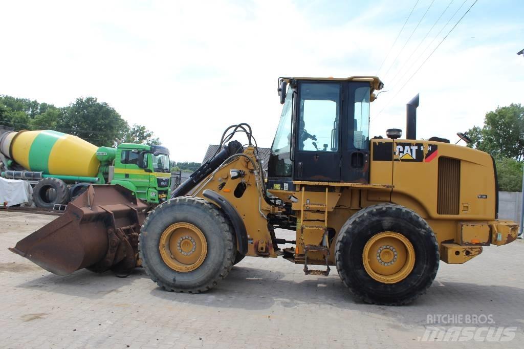 CAT 930 H Kolové nakladače