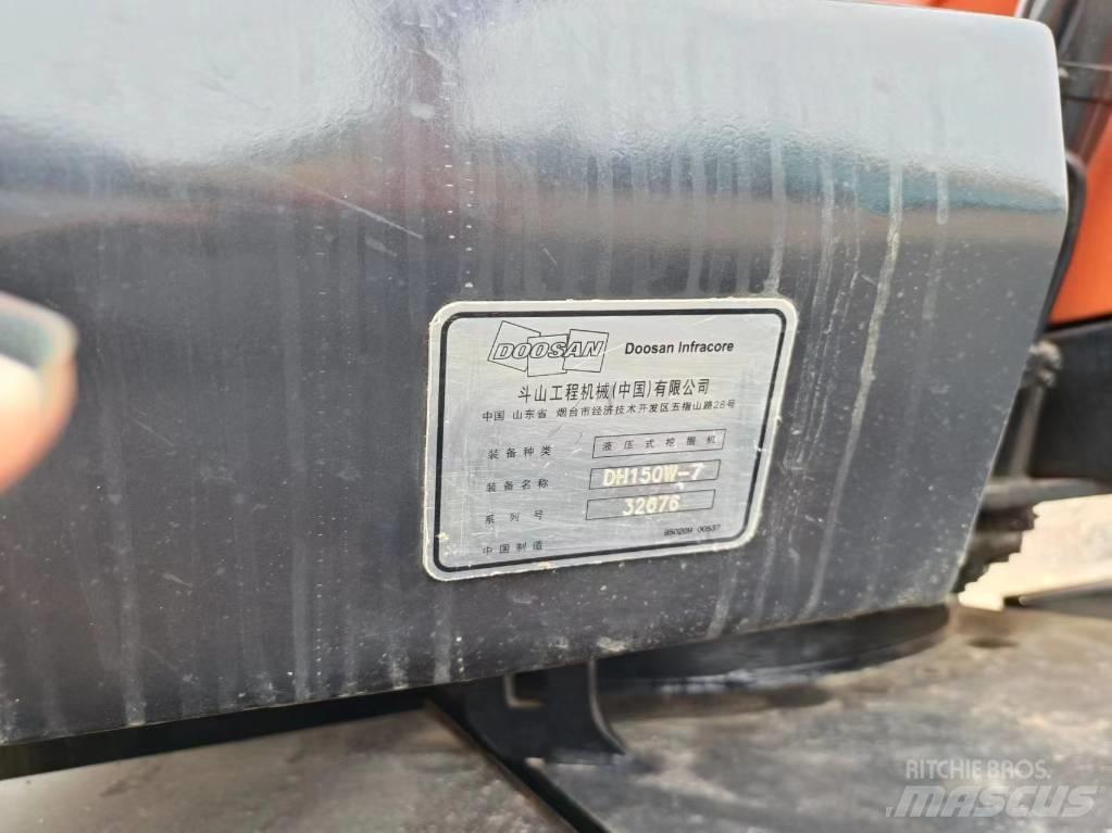 Doosan 150 W Kolová rýpadla