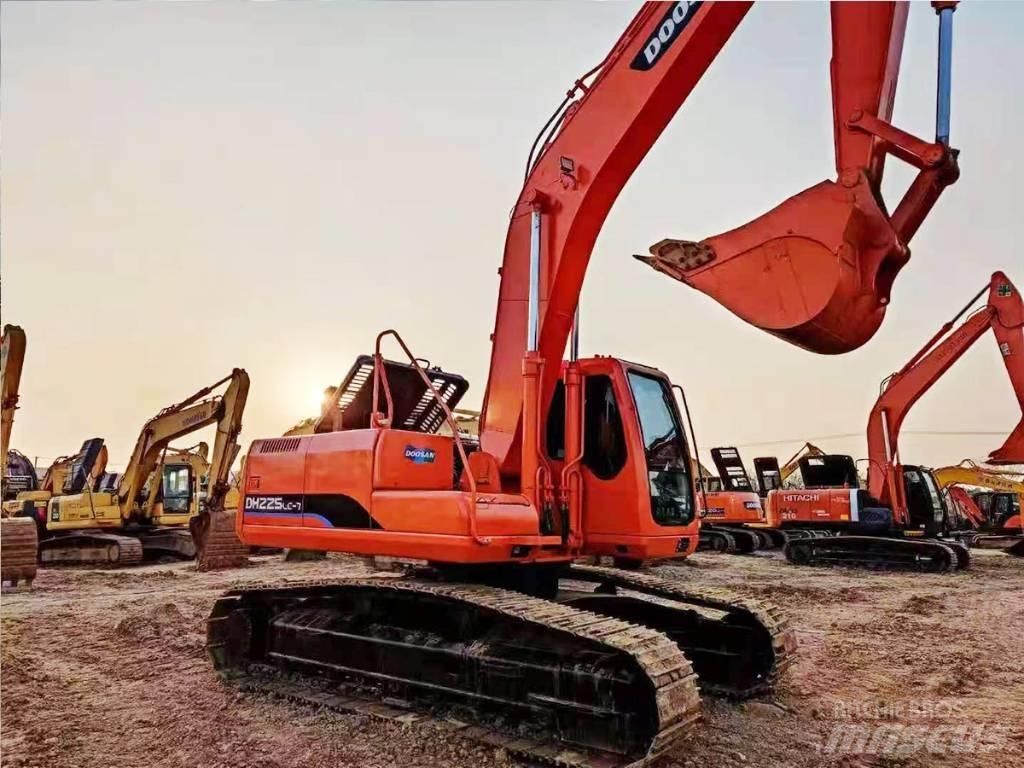 Doosan DH 225 LC-7 Pásová rýpadla