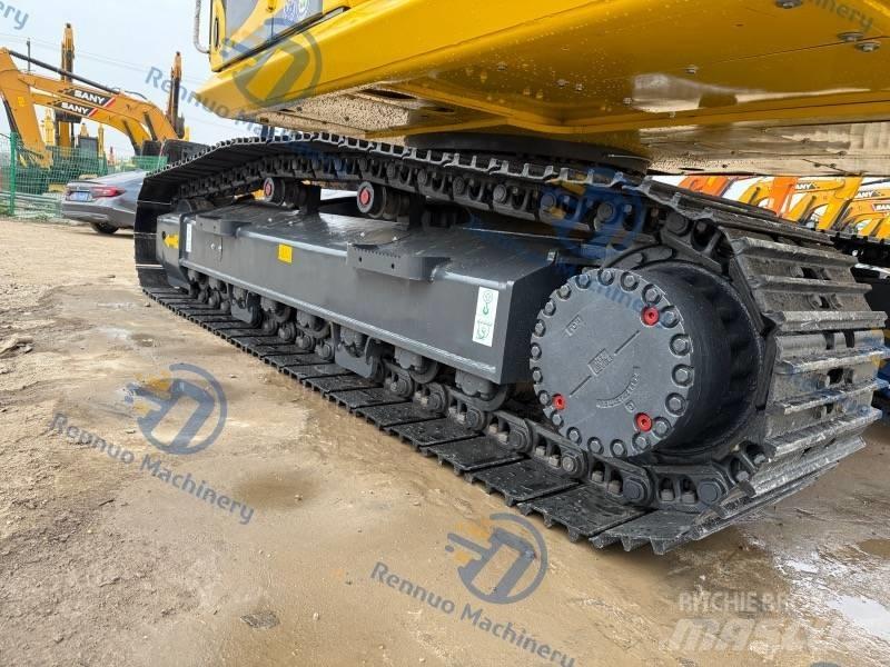 Komatsu PC 220-8 Pásová rýpadla