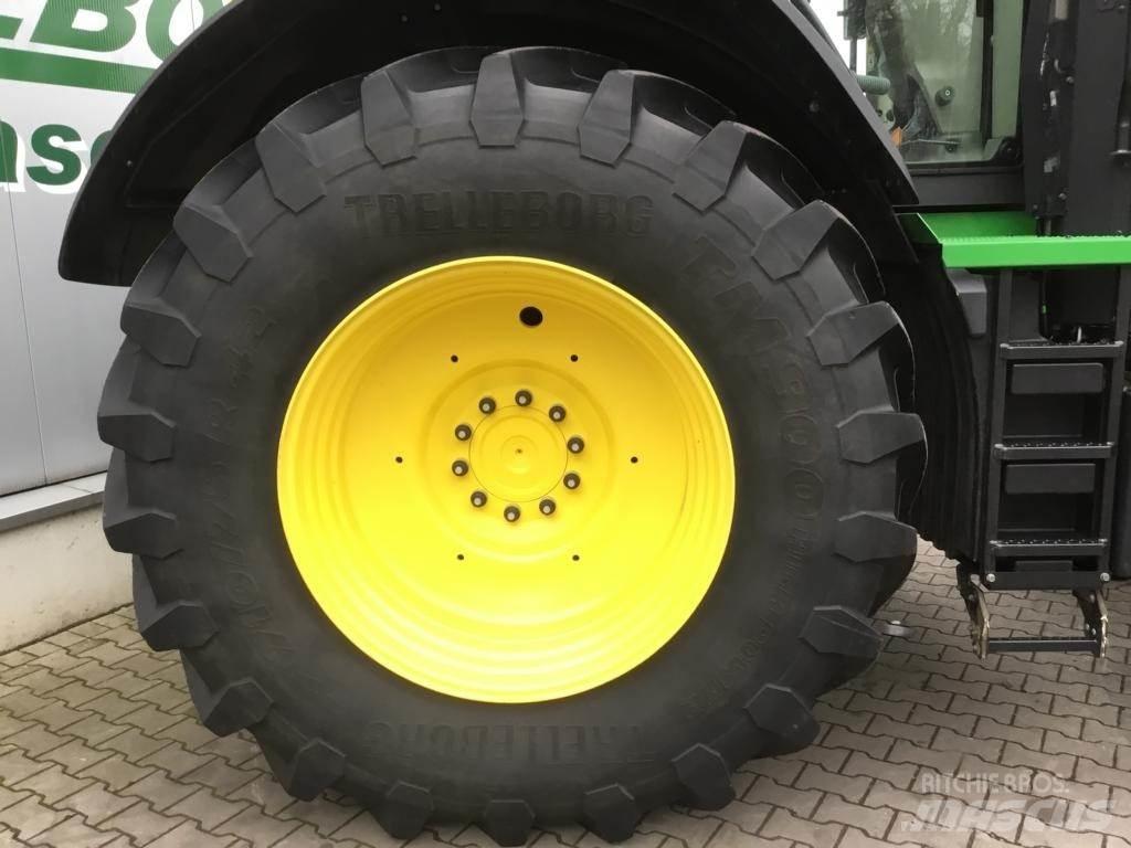 John Deere 7R330 Traktory