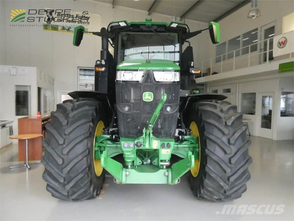 John Deere 7R 330 Traktory