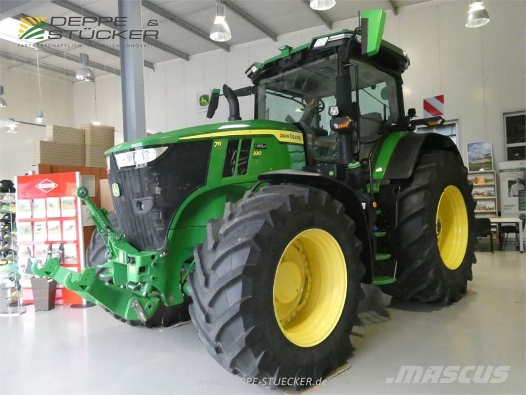 John Deere 7R 330 Traktory