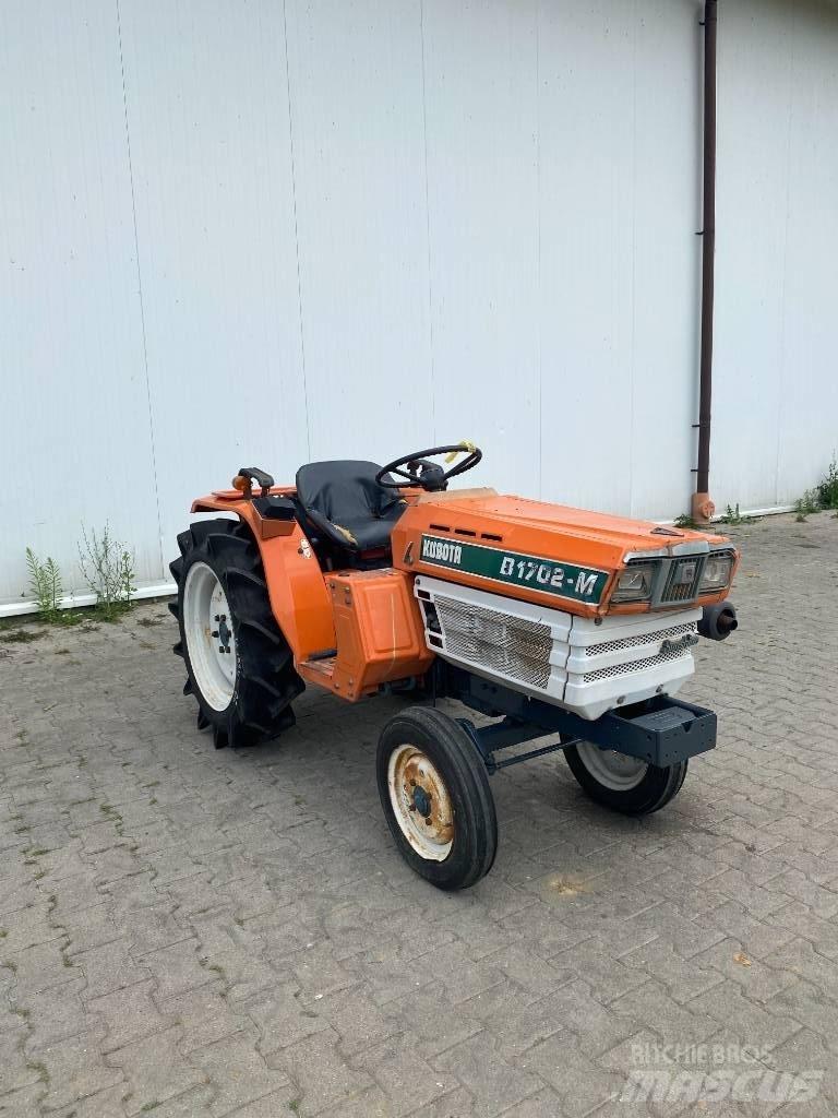 Kubota B1702-M Kompaktní traktory