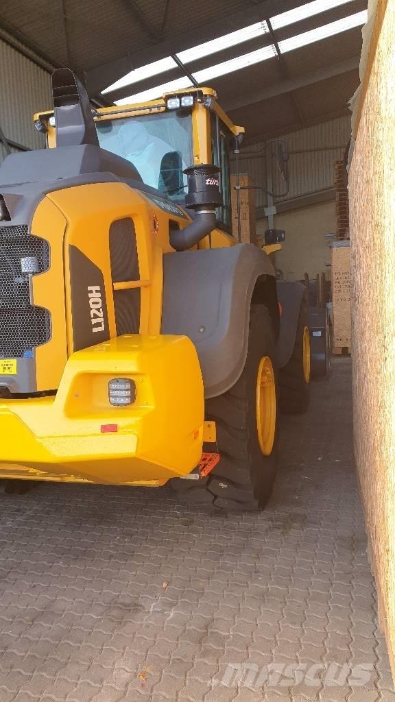 Volvo L 120 H Kolové nakladače