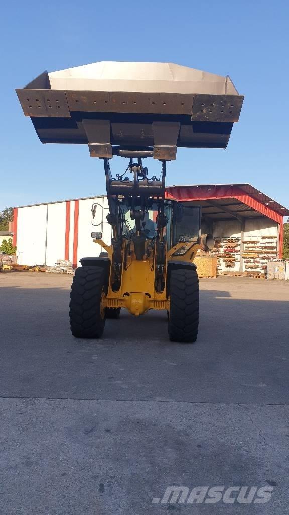 Volvo L 120 H Kolové nakladače