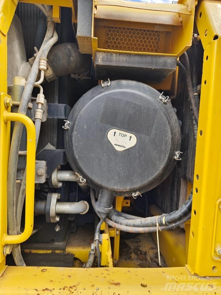 Komatsu PC 450-8 Pásová rýpadla