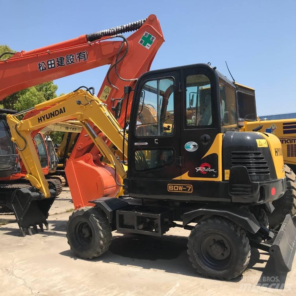 Hyundai 60 W Midi rýpadla 7t - 12t