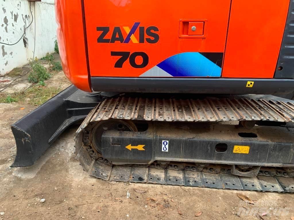 Hitachi Zaxis 70 Pásová rýpadla