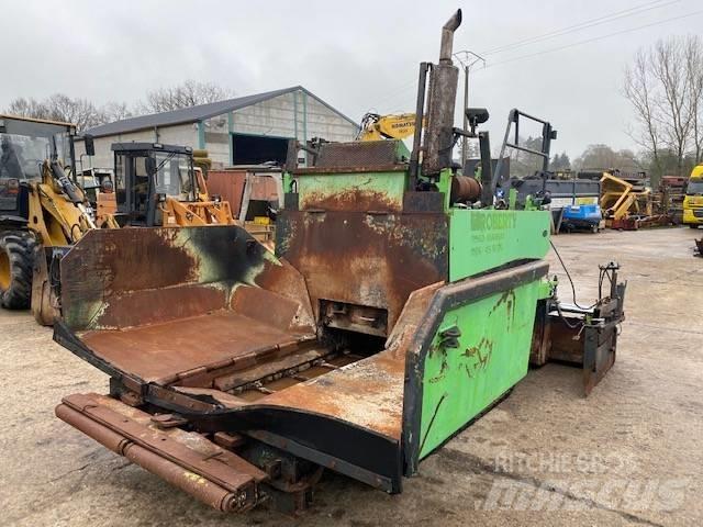 Demag DF 60 C Finišery