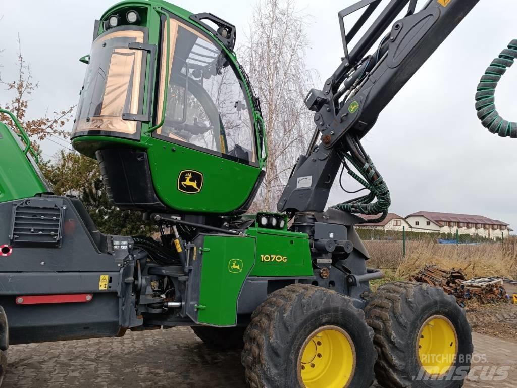 John Deere 1070G Harvestory