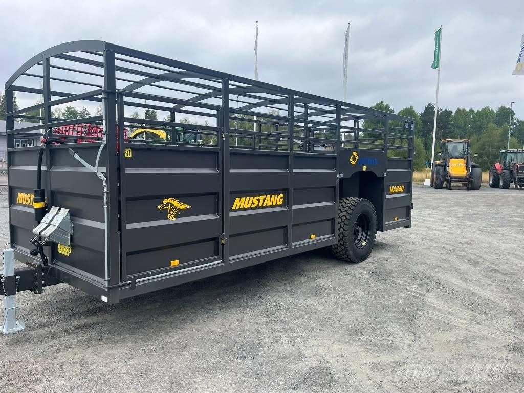 Mustang M 640 Další přívěsné vozíky