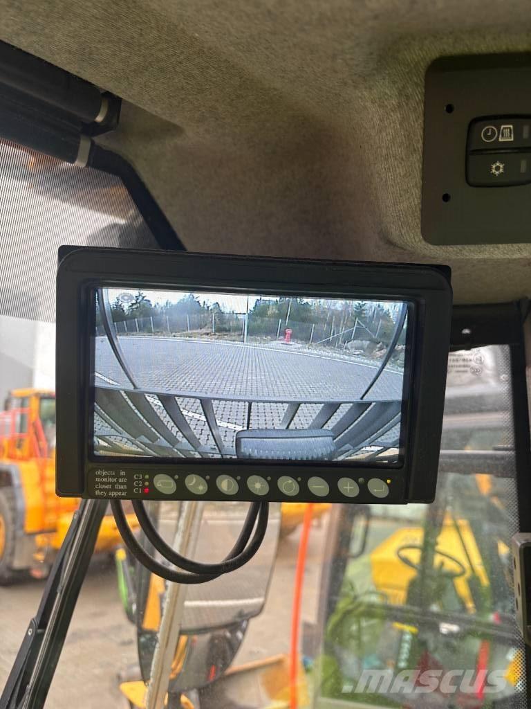 Volvo L90H Kolové nakladače
