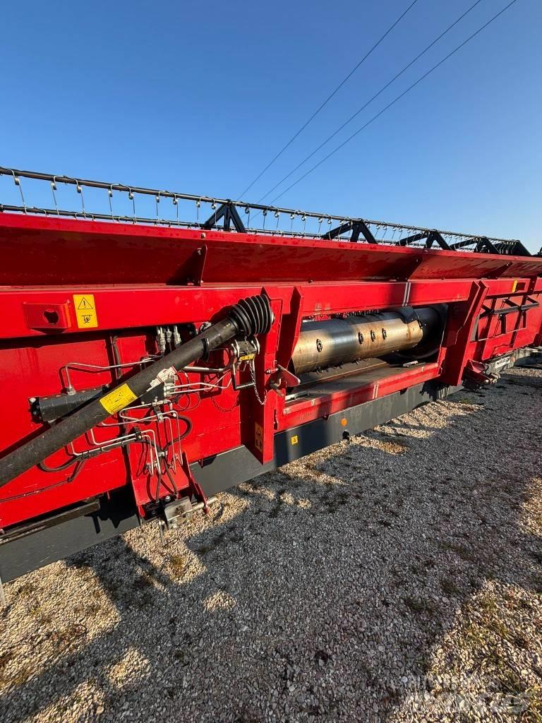 Case IH 3050 HD Kombajnové hlavice