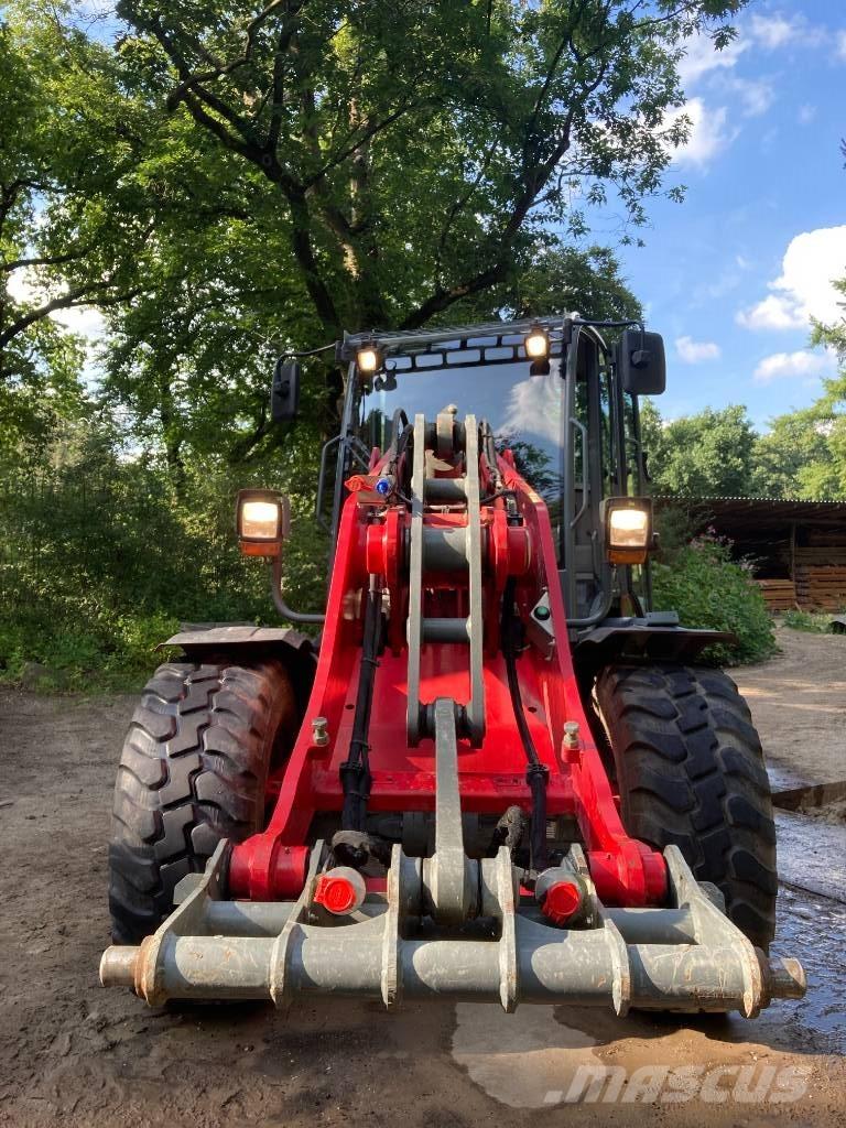 Weidemann 4080 Kolové nakladače