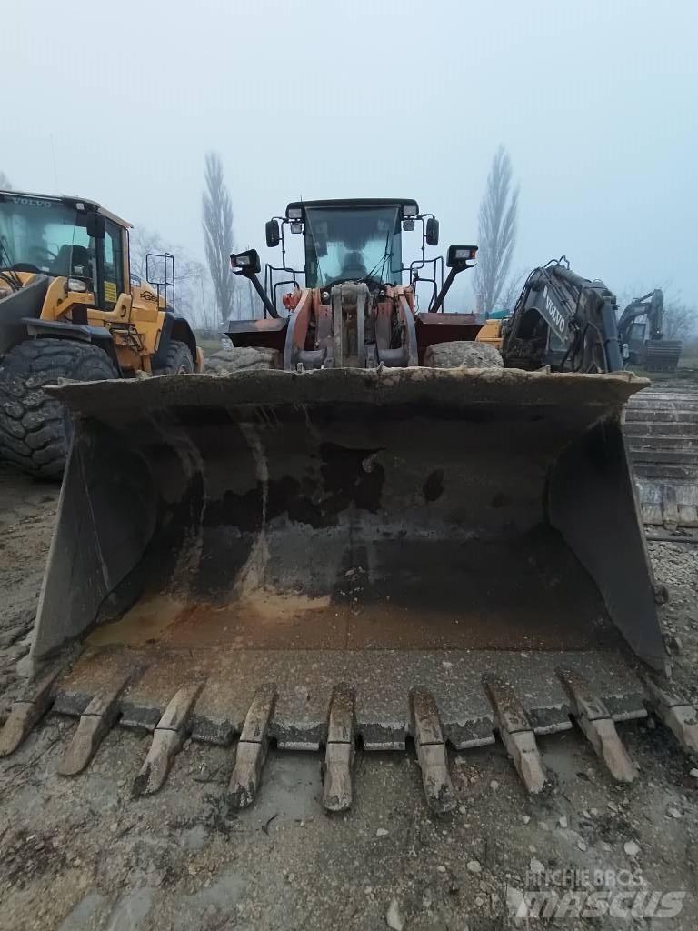 Hitachi ZW 310 Kolové nakladače