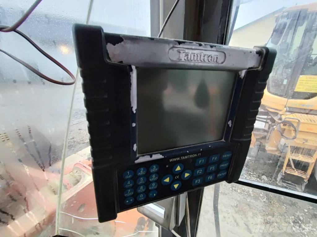 Hitachi ZW 310 Kolové nakladače
