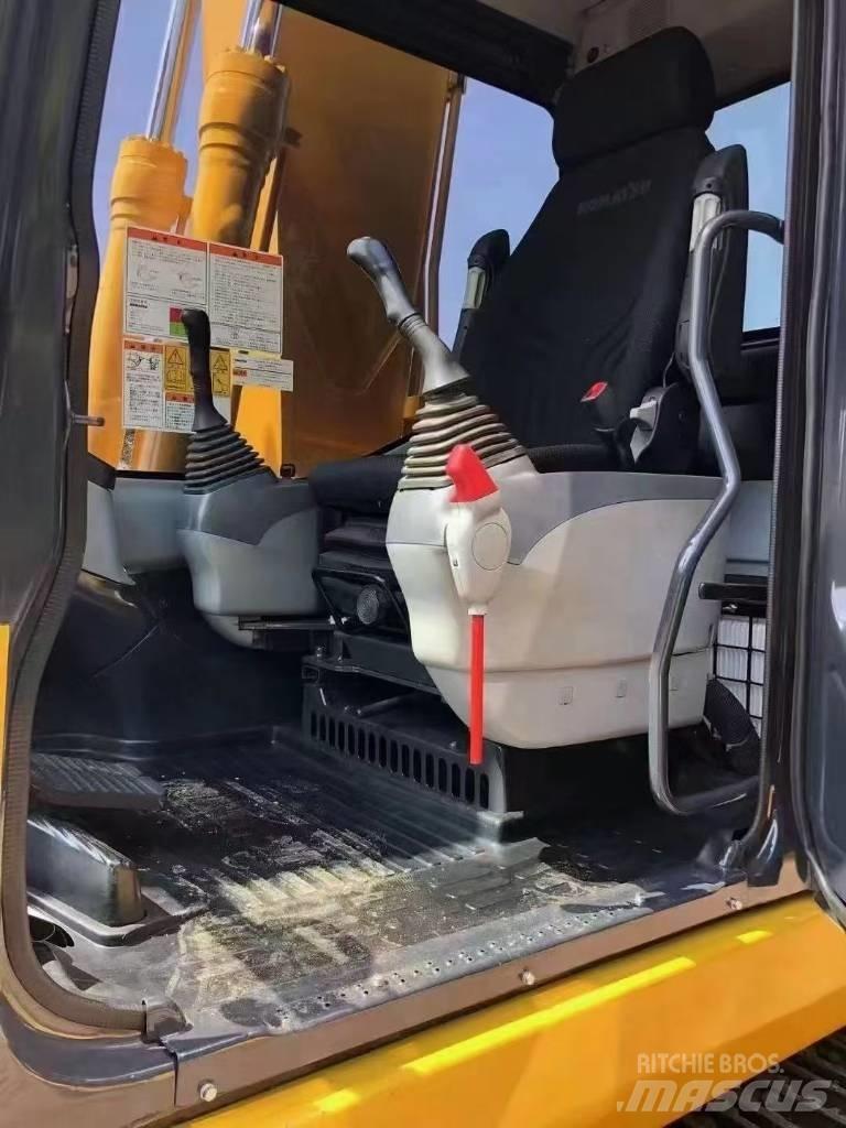 Komatsu 160-7 Pásová rýpadla