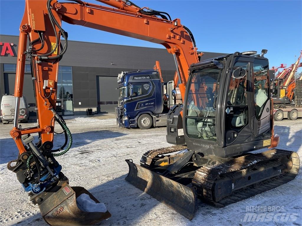 Hitachi ZX 85 US-6 Midi rýpadla 7t - 12t