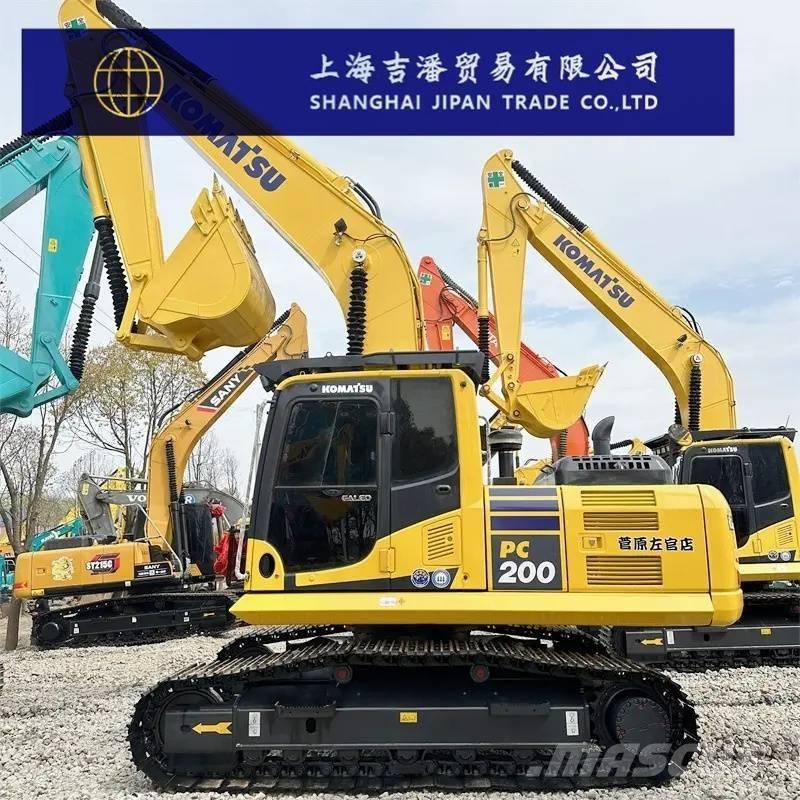 Komatsu PC 220-8 Pásová rýpadla