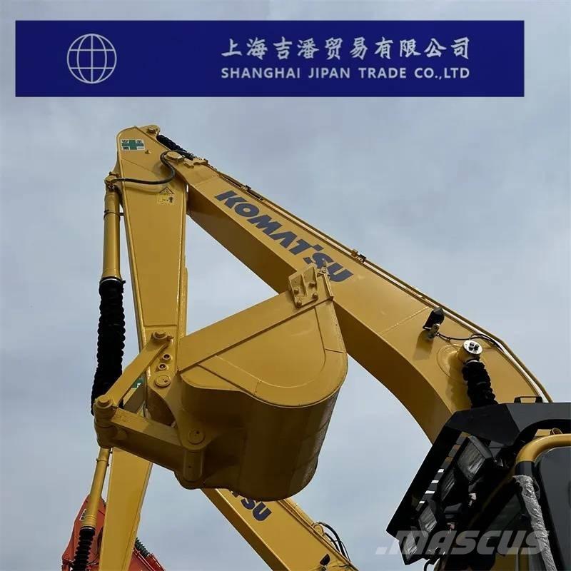 Komatsu PC 220-8 Pásová rýpadla
