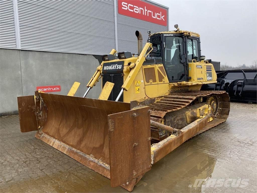 Komatsu D65PXI-18 Pásové dozery