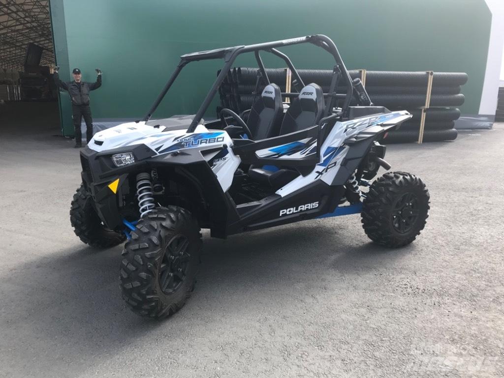 Polaris RZR 1000 Terénní vozidla