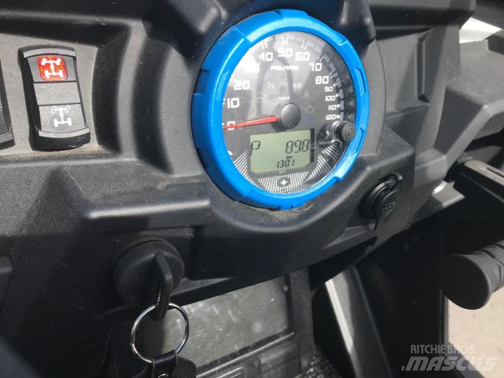 Polaris RZR 1000 Terénní vozidla