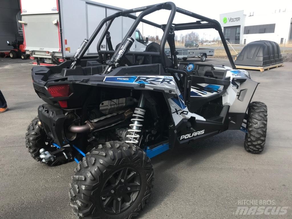 Polaris RZR 1000 Terénní vozidla