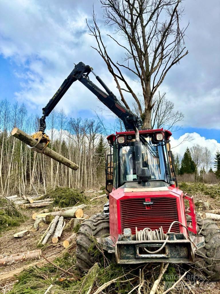 Komatsu 830.3 Vyvážecí traktory