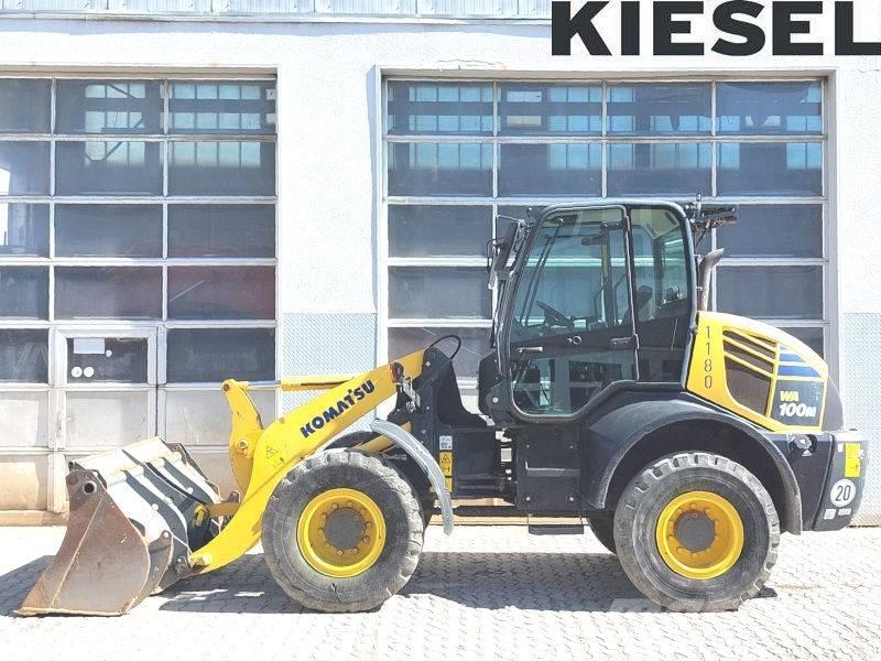 Komatsu WA 100 M-7 Smykem řízené nakladače