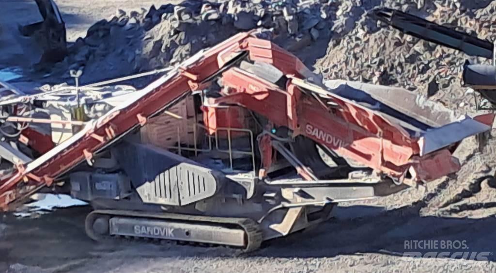 Sandvik QH 332 DDHS Mobilní drtiče